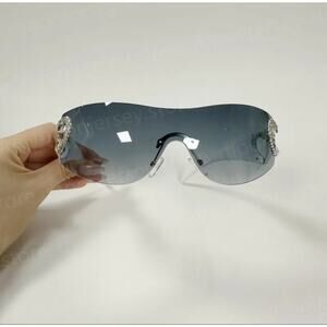 Fashion Designer Sunglasses for Women Men Double Heart Shape Glasses